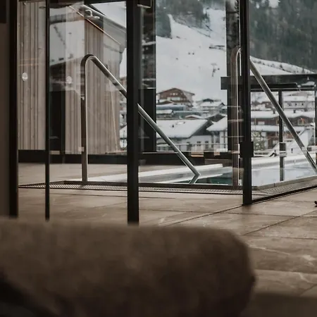 Alpen-karawanserai Otel 4*